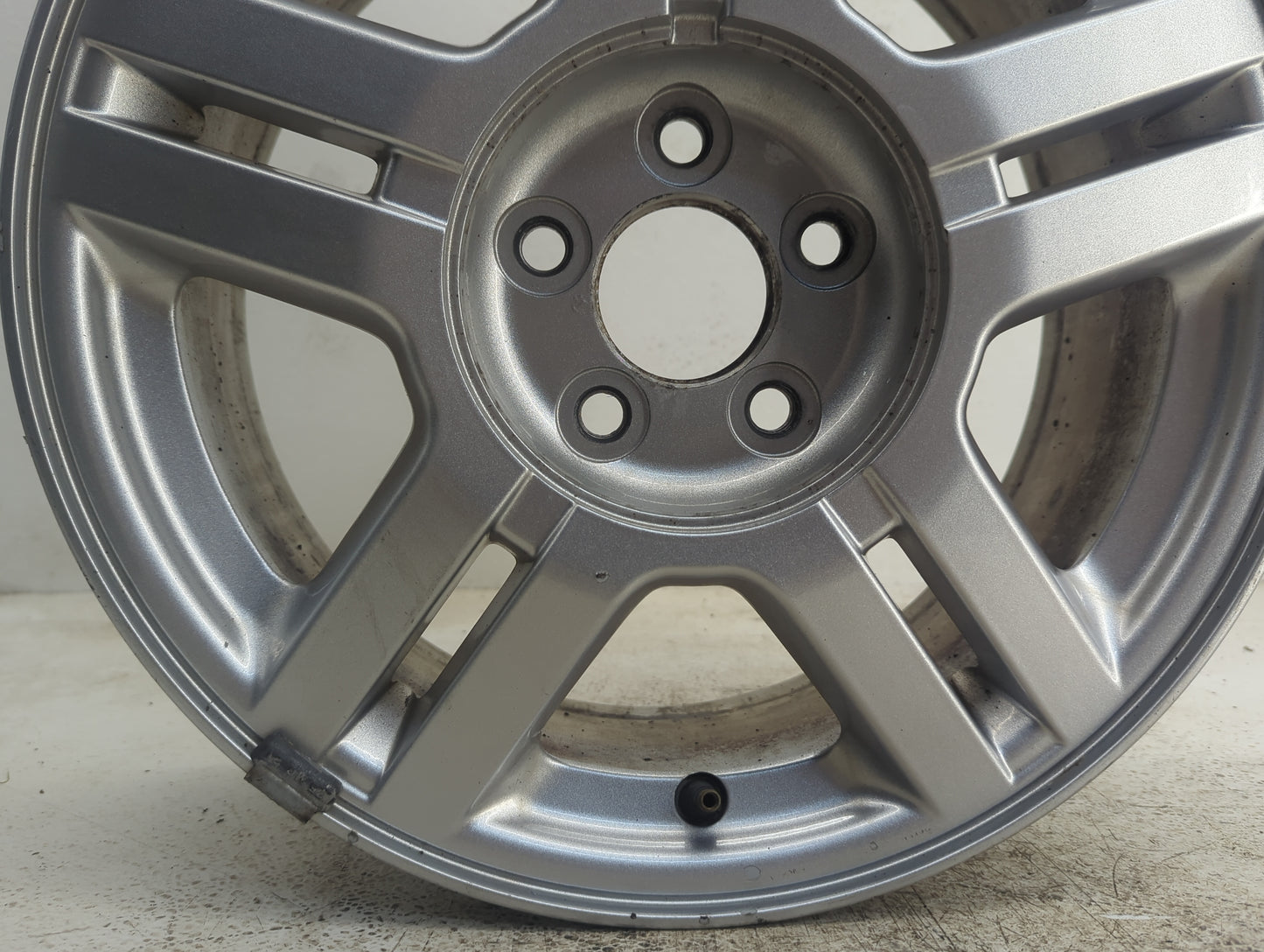 2001-2003 Ford Windstar Oem Wheel Rim - Oemusedautoparts1.com