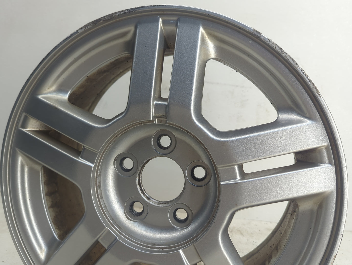 2001-2003 Ford Windstar Oem Wheel Rim - Oemusedautoparts1.com