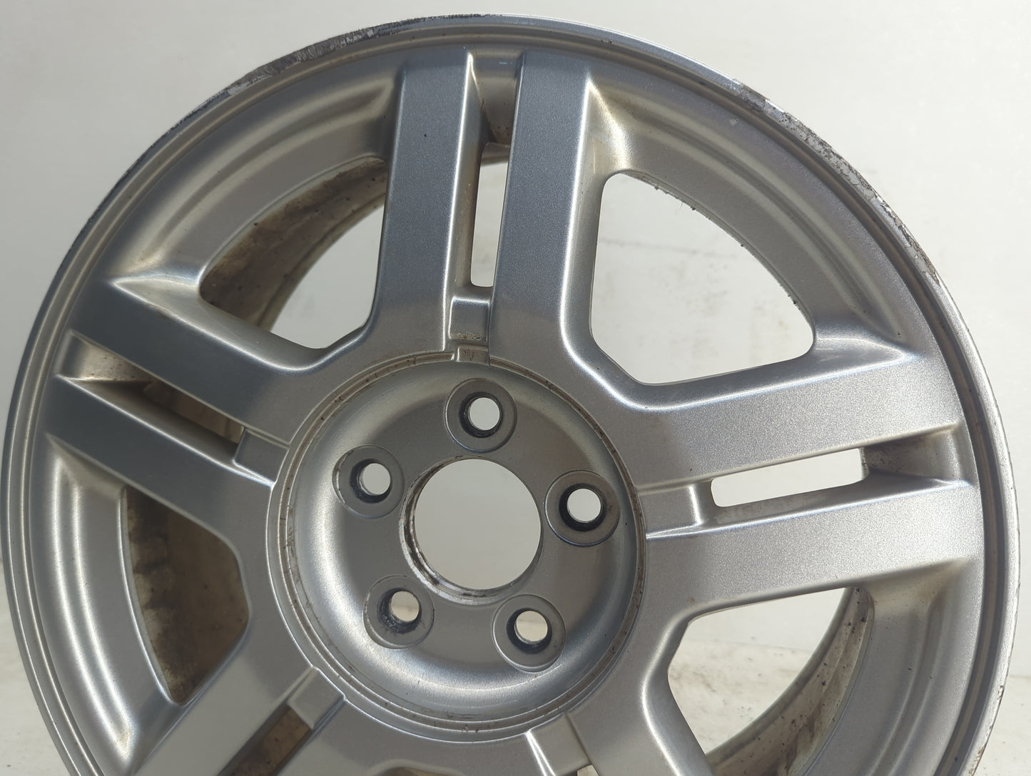 2001-2003 Ford Windstar Oem Wheel Rim - Oemusedautoparts1.com
