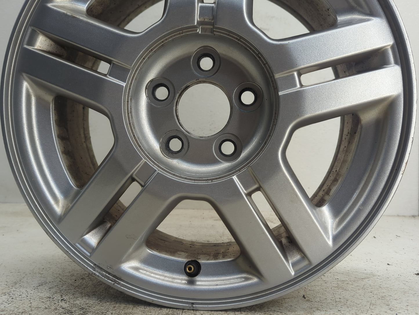 2001-2003 Ford Windstar Oem Wheel Rim - Oemusedautoparts1.com