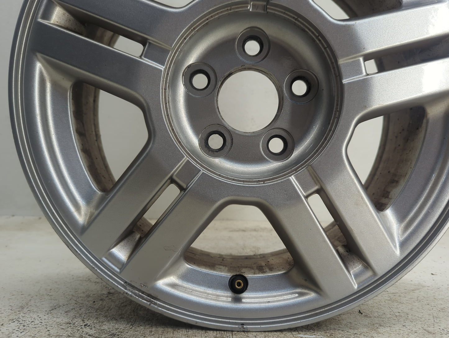 2001-2003 Ford Windstar Oem Wheel Rim - Oemusedautoparts1.com
