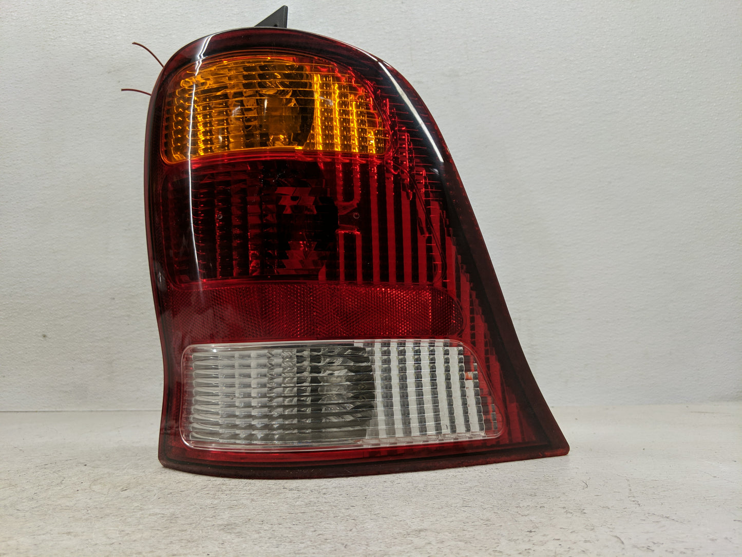 1999-2003 Ford Windstar Tail Light Assembly Passenger Right OEM P/N:938 965-14 938 963-14 Fits Fits 1999 2000 2001 2002 2003
