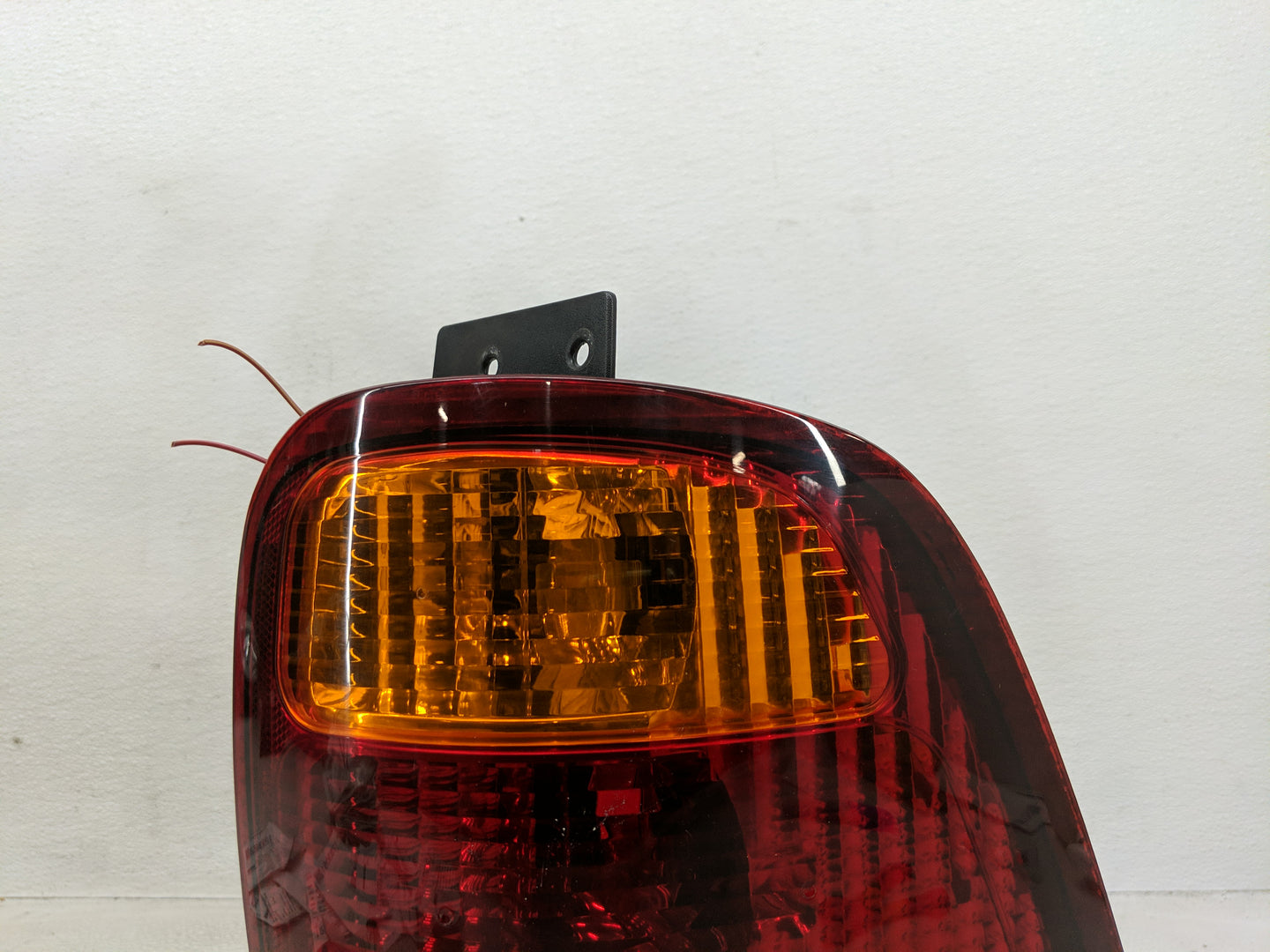 1999-2003 Ford Windstar Tail Light Assembly Passenger Right OEM P/N:938 965-14 938 963-14 Fits Fits 1999 2000 2001 2002 2003