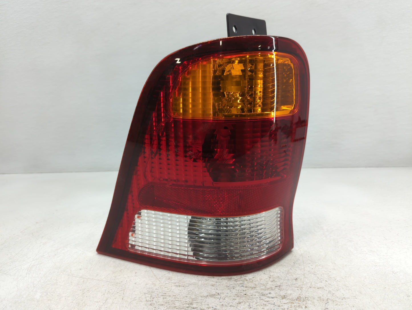 1999-2003 Ford Windstar Tail Light Assembly Driver Left OEM Fits Fits 1999 2000 2001 2002 2003 OEM Used Auto Parts - Oemused