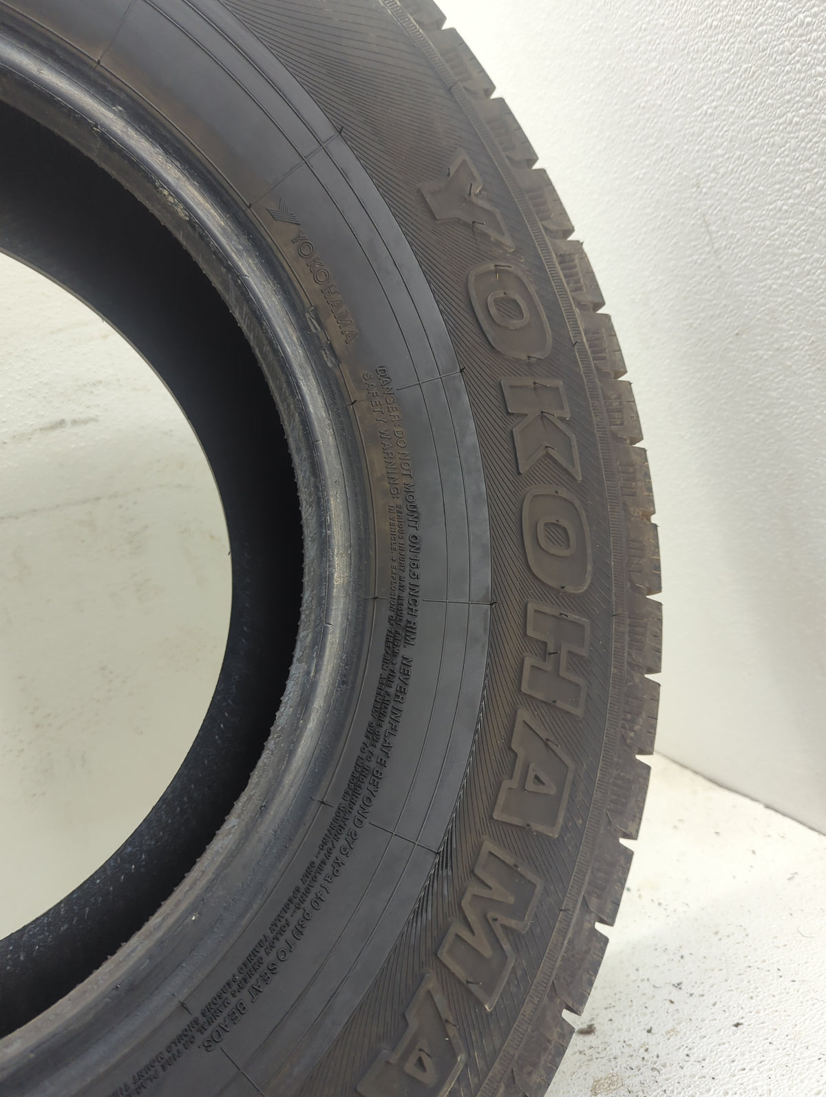 Used Tire LT245/75R16 YOKOHAMA YK-HTX 120/116R - Tread Depth 14/32 - Oemusedautoparts1.com