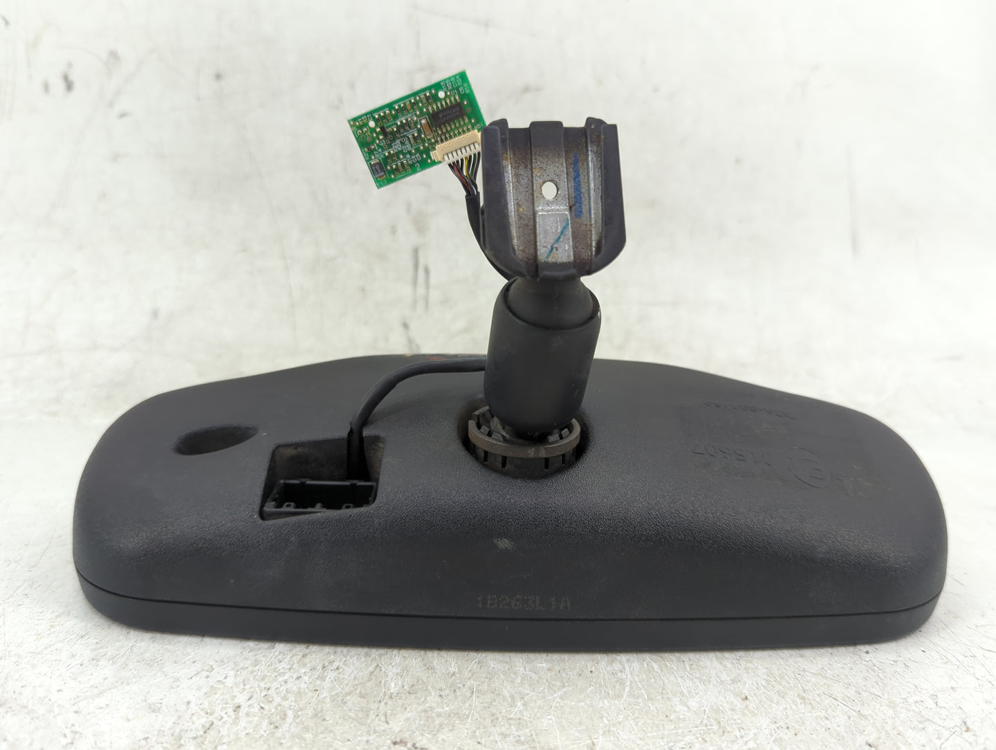 2002 Gmc Envoy Interior Rear View Mirror Replacement OEM Fits OEM Used Auto Parts - Oemusedautoparts1.com