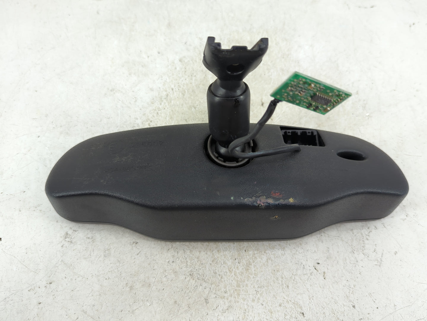 2002 Gmc Envoy Interior Rear View Mirror Replacement OEM Fits OEM Used Auto Parts - Oemusedautoparts1.com