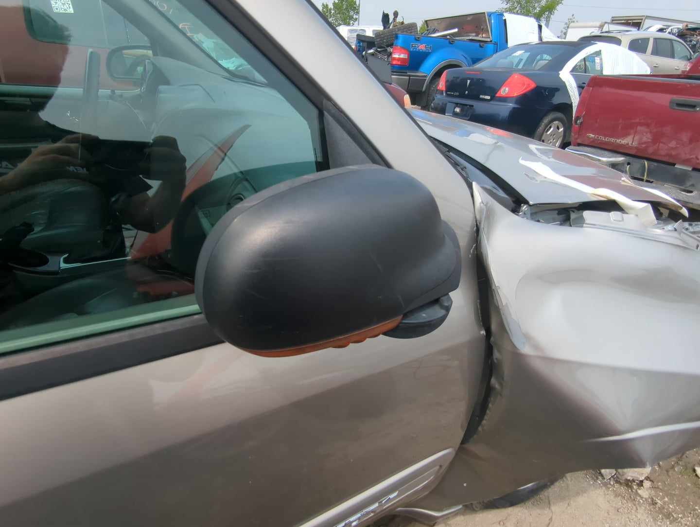 2002-2006 Gmc Envoy Passenger Side View Mirror - Right Door Mirror OEM Used - Oemusedautoparts1.com