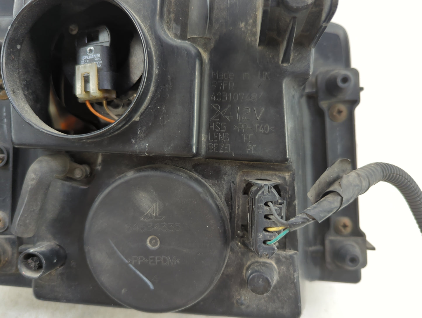 2002-2009 Gmc Envoy Driver Left Oem Head Light Headlight Lamp - Oemusedautoparts1.com