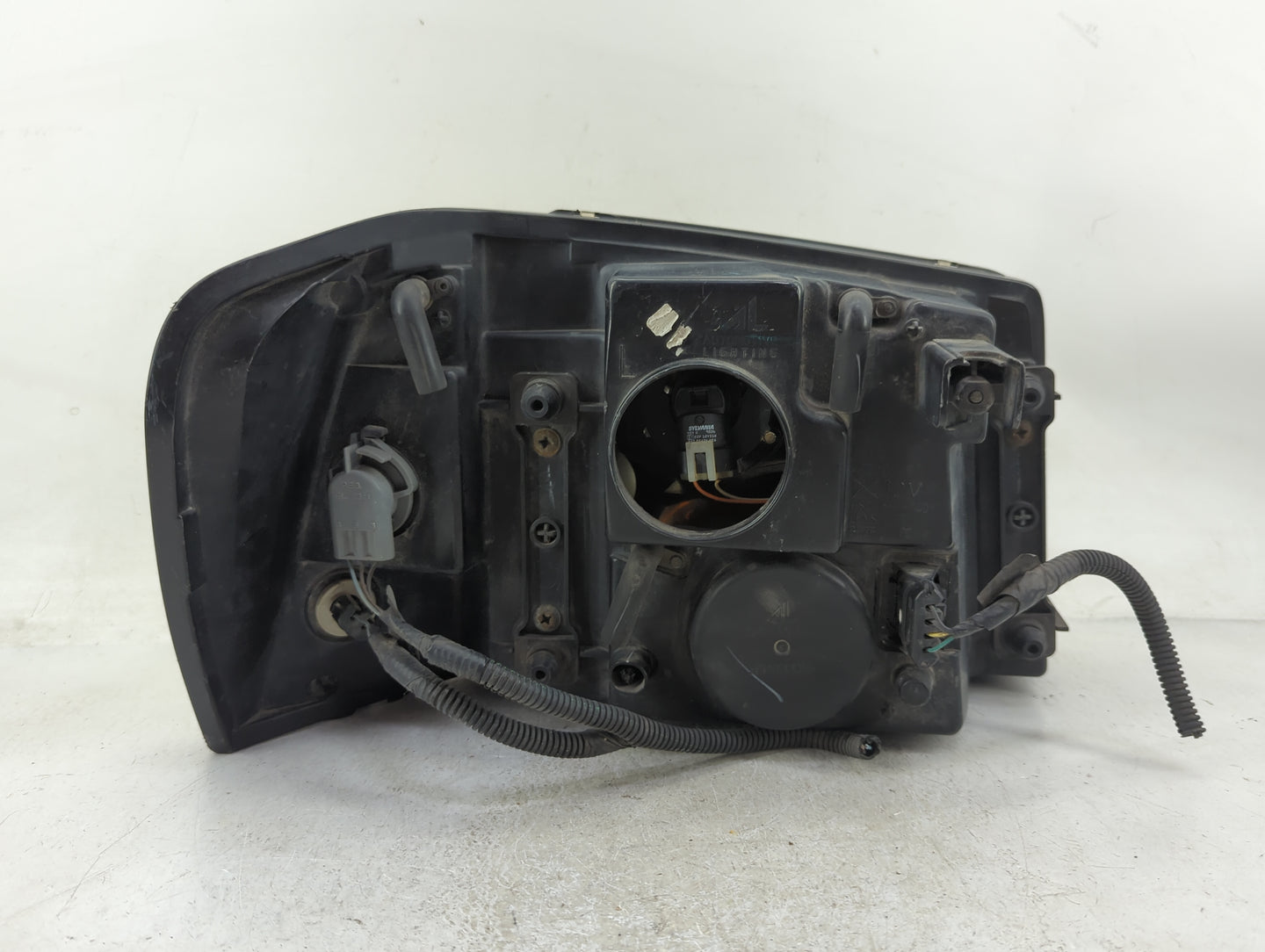2002-2009 Gmc Envoy Driver Left Oem Head Light Headlight Lamp - Oemusedautoparts1.com