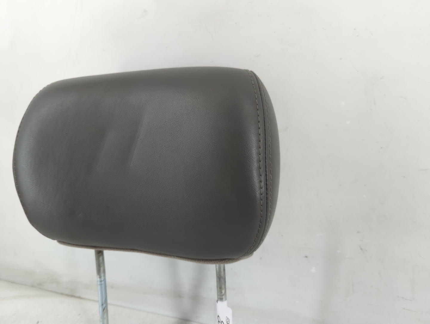 2002 Gmc Envoy Headrest Head Rest Front Driver Passenger Seat Black - Oemusedautoparts1.com