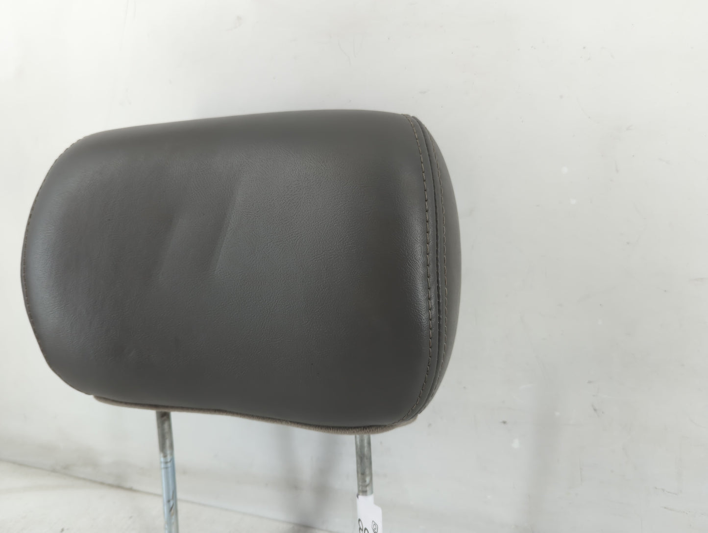 2002 Gmc Envoy Headrest Head Rest Front Driver Passenger Seat Black - Oemusedautoparts1.com