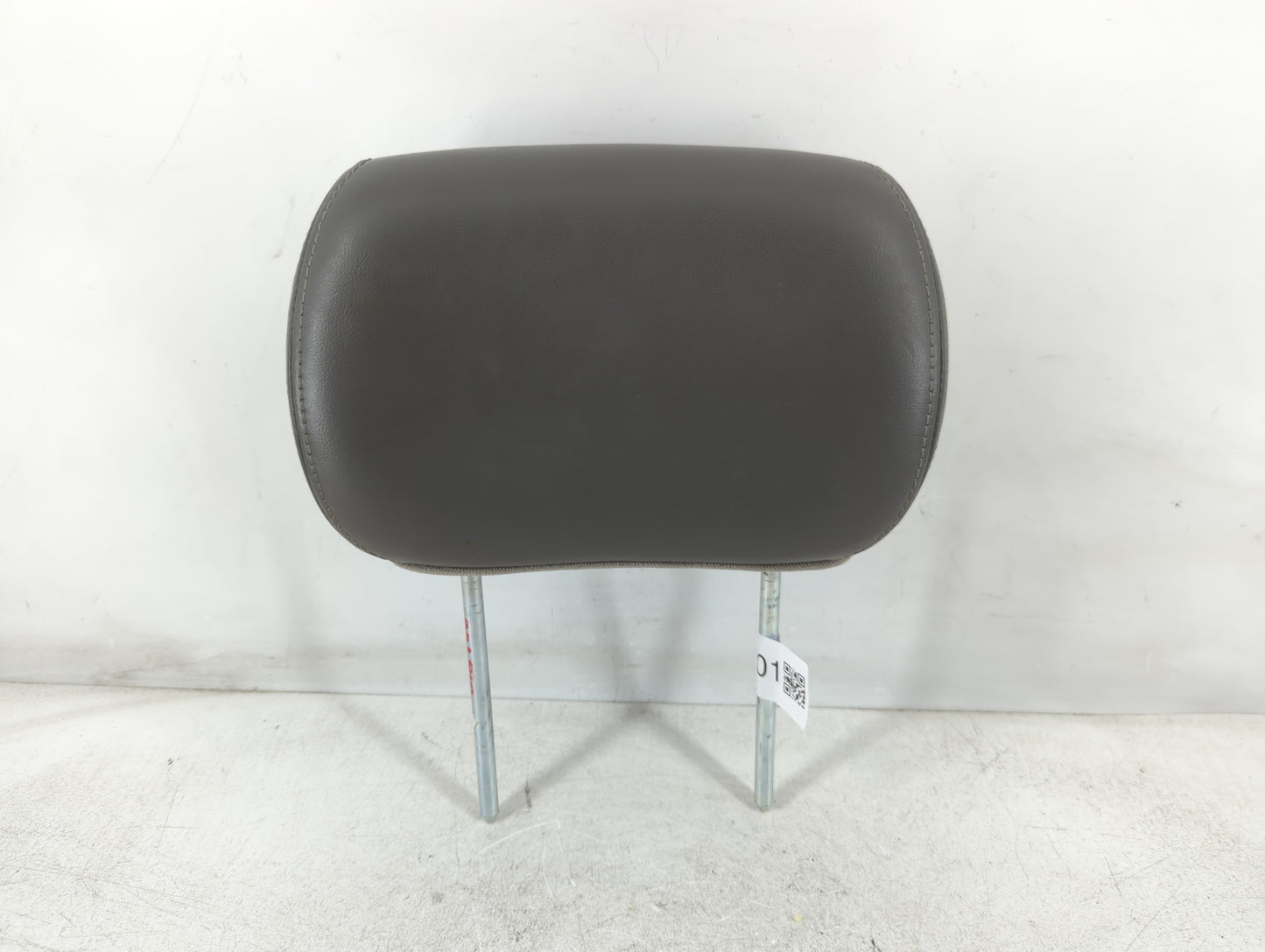 2002 Gmc Envoy Headrest Head Rest Front Driver Passenger Seat Fits OEM Used Auto Parts - Oemusedautoparts1.com