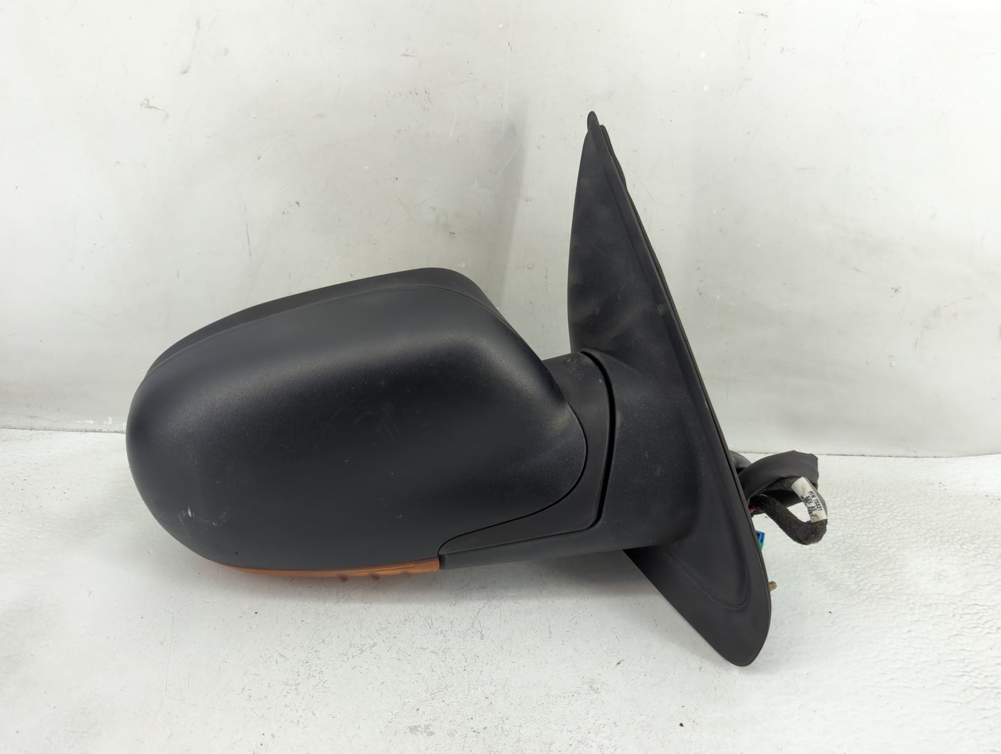 2002-2006 Gmc Envoy Passenger Side View Mirror - Right Door Mirror OEM Used - Oemusedautoparts1.com