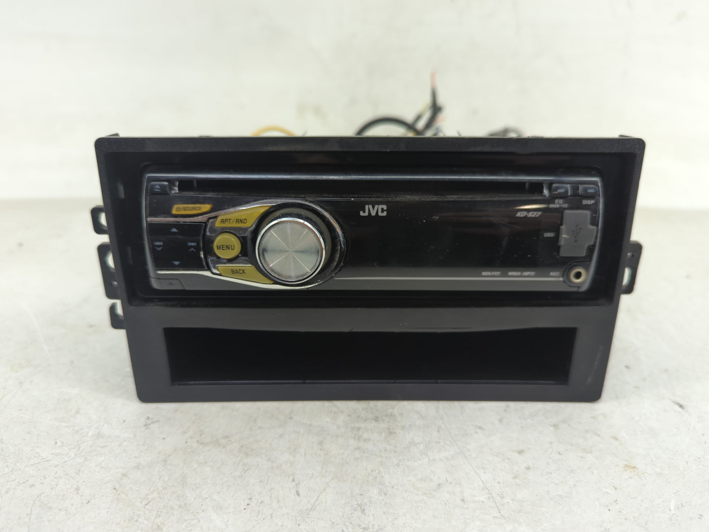 2002 Gmc Envoy Radio AM FM Cd Player Receiver Replacement Fits OEM Used Auto Parts - Oemusedautoparts1.com