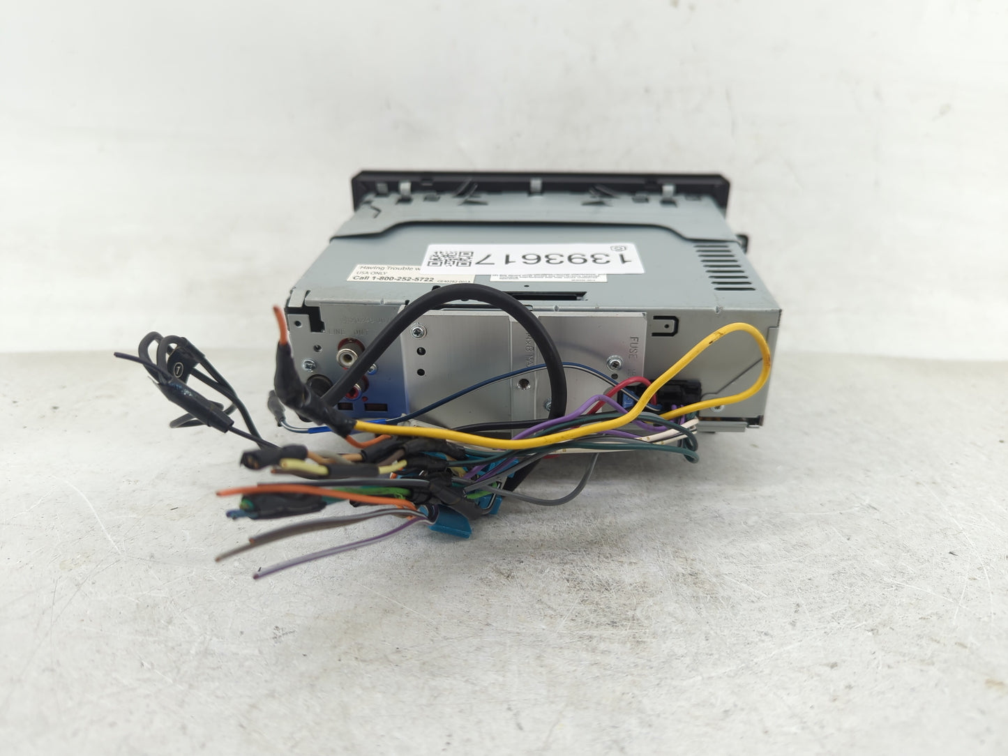 2002 Gmc Envoy Radio AM FM Cd Player Receiver Replacement Fits OEM Used Auto Parts - Oemusedautoparts1.com