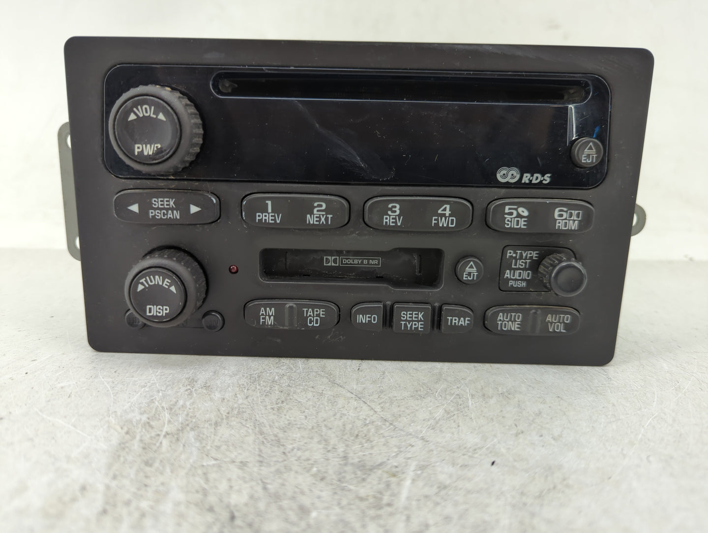 2002-2003 Gmc Envoy Radio AM FM Cd Player Receiver Replacement P/N:09394159 Fits Fits 2002 2003 OEM Used Auto Parts - Oemuse