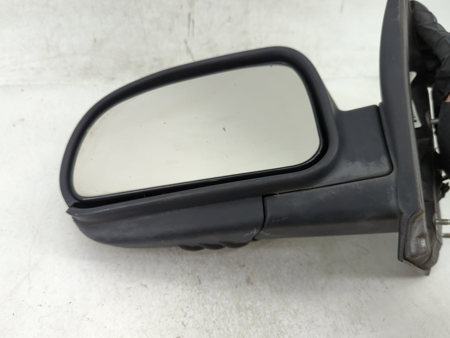 2002-2003 Gmc Envoy Driver Side View Mirror - Left Door Mirror OEM Used - Oemusedautoparts1.com