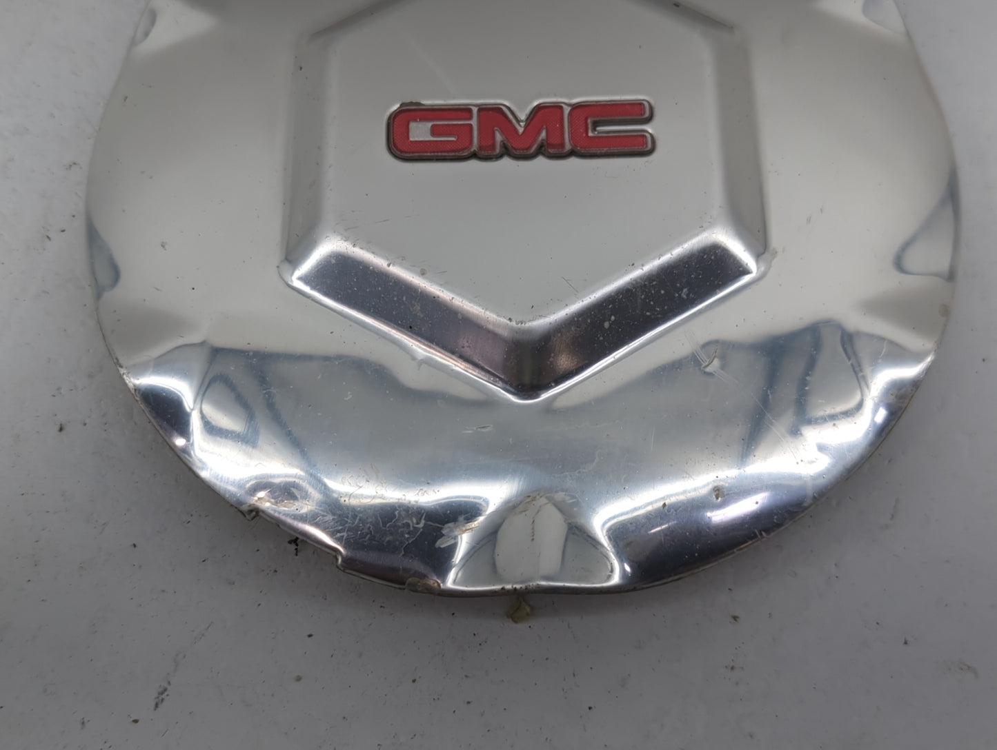 2002 Gmc Envoy Center Cap Oem 1438690 - Oemusedautoparts1.com