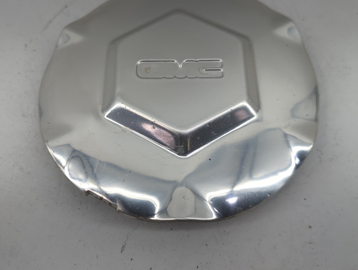 2002 Gmc Envoy Center Cap Oem 1438691 - Oemusedautoparts1.com