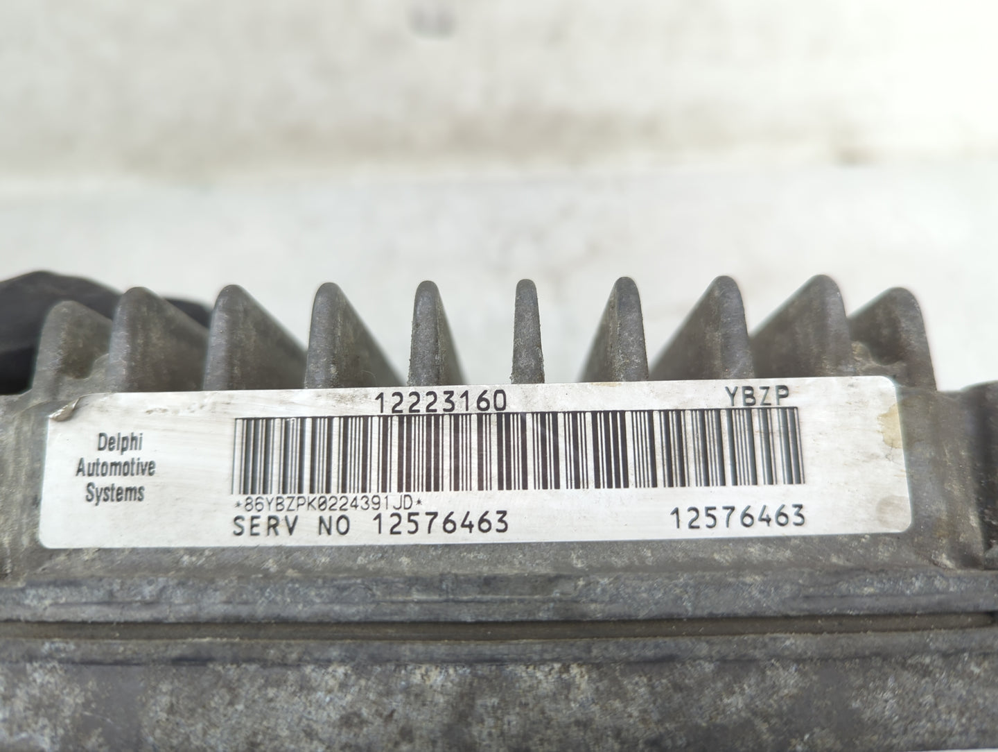 2002 Gmc Envoy PCM Engine Control Computer ECU ECM PCU OEM P/N:12223160 12576463, 16255757 Fits OEM Used Auto Parts - Oemuse