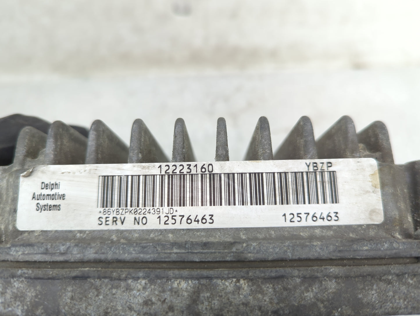 2002 Gmc Envoy PCM Engine Control Computer ECU ECM PCU OEM P/N:12223160 12576463, 16255757 Fits OEM Used Auto Parts - Oemuse