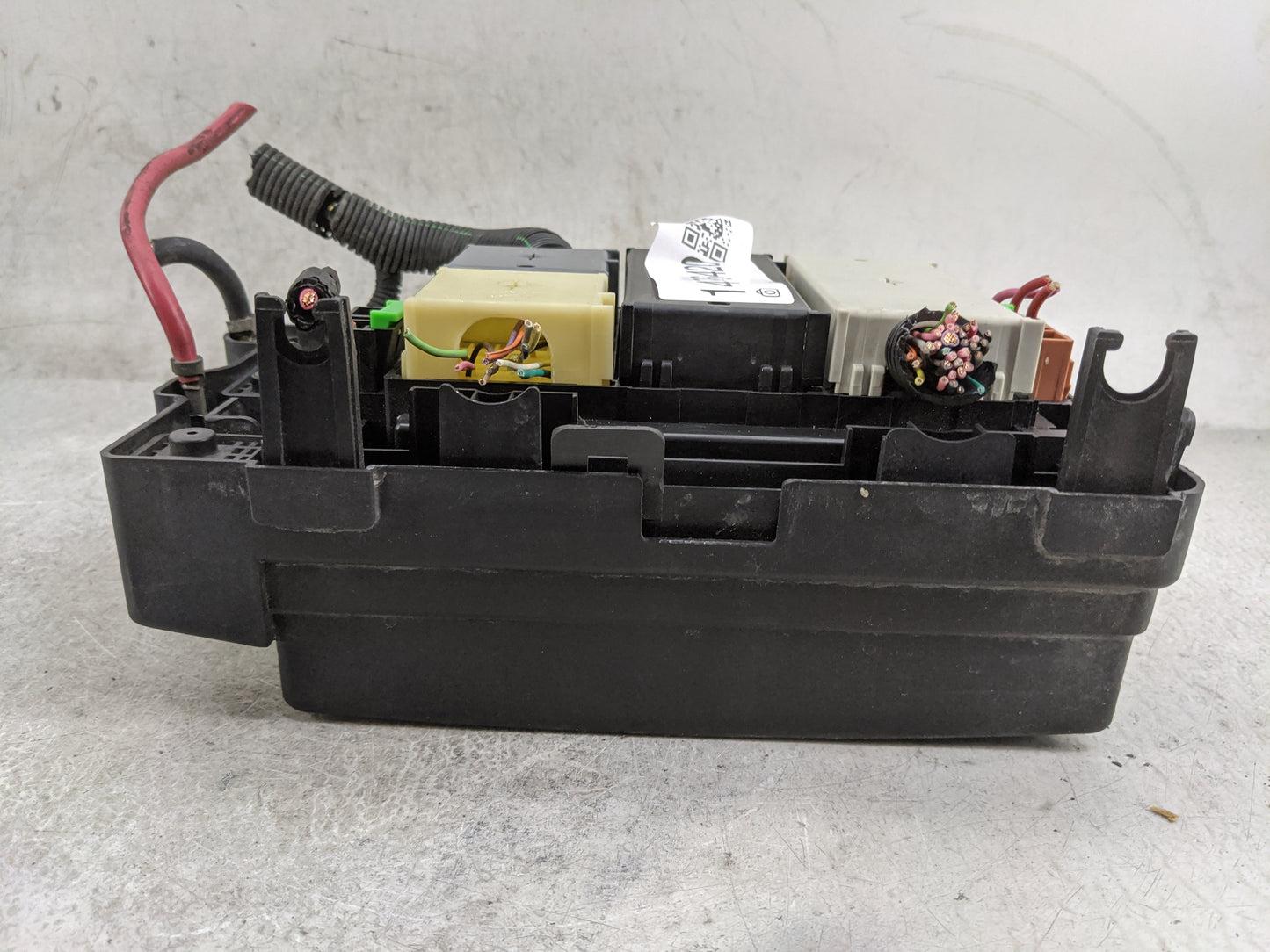 2002-2003 Gmc Envoy Fusebox Fuse Box Panel Relay Module Fits Fits 2002 2003 OEM Used Auto Parts - Oemusedautoparts1.com