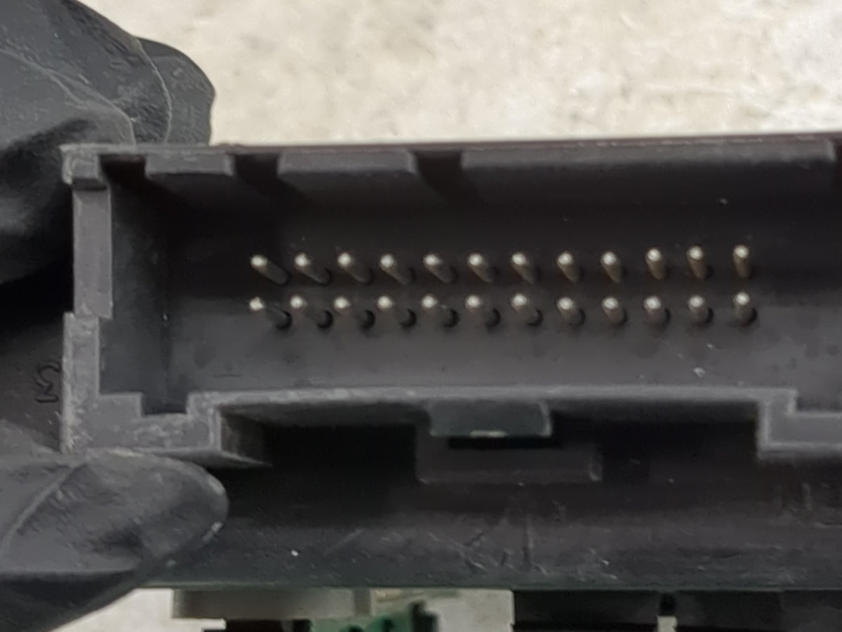2002 Gmc Envoy Body Control Module Bcm 09352135|872135m120079mjg - Oemusedautoparts1.com