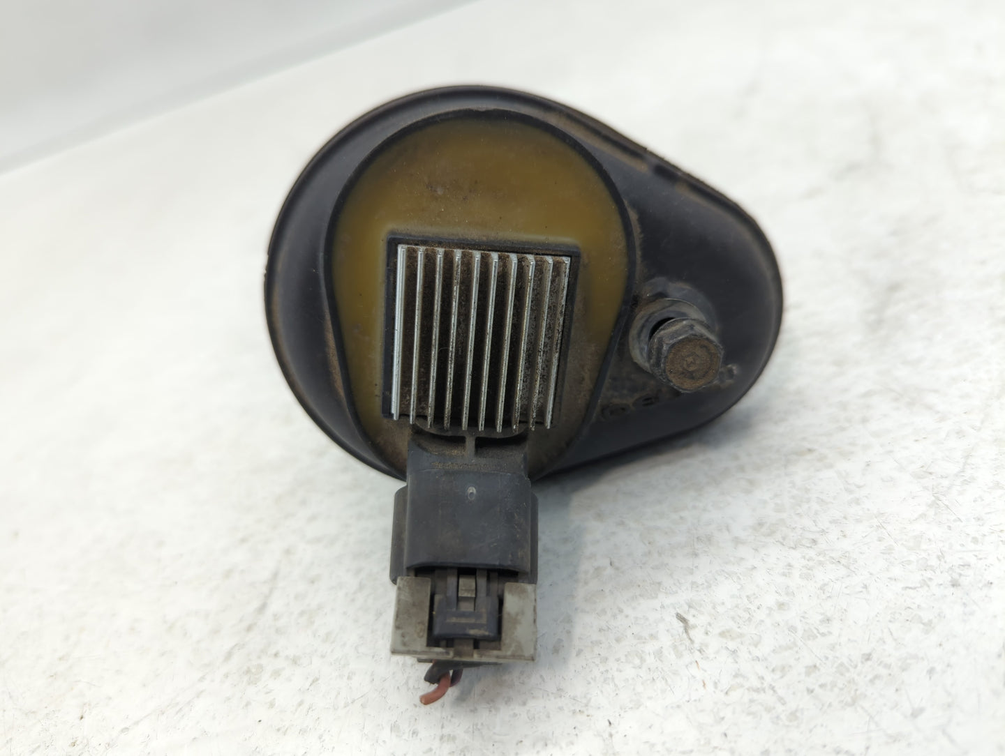 2002-2005 Gmc Envoy Ignition Coil Igniter Pack - Oemusedautoparts1.com