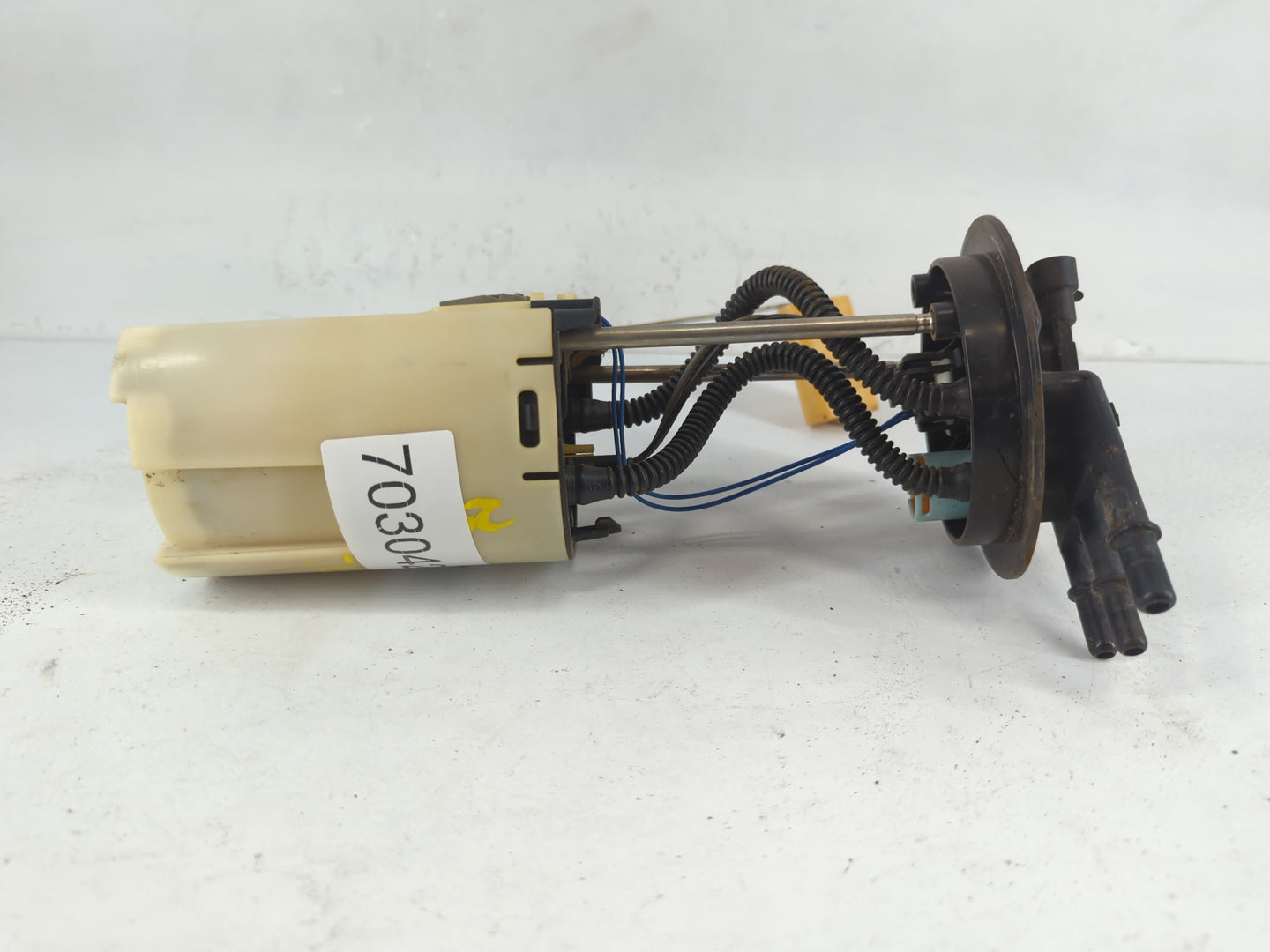 2002-2004 Gmc Envoy Electrical Gas Fuel Pump Assembly - Oemusedautoparts1.com