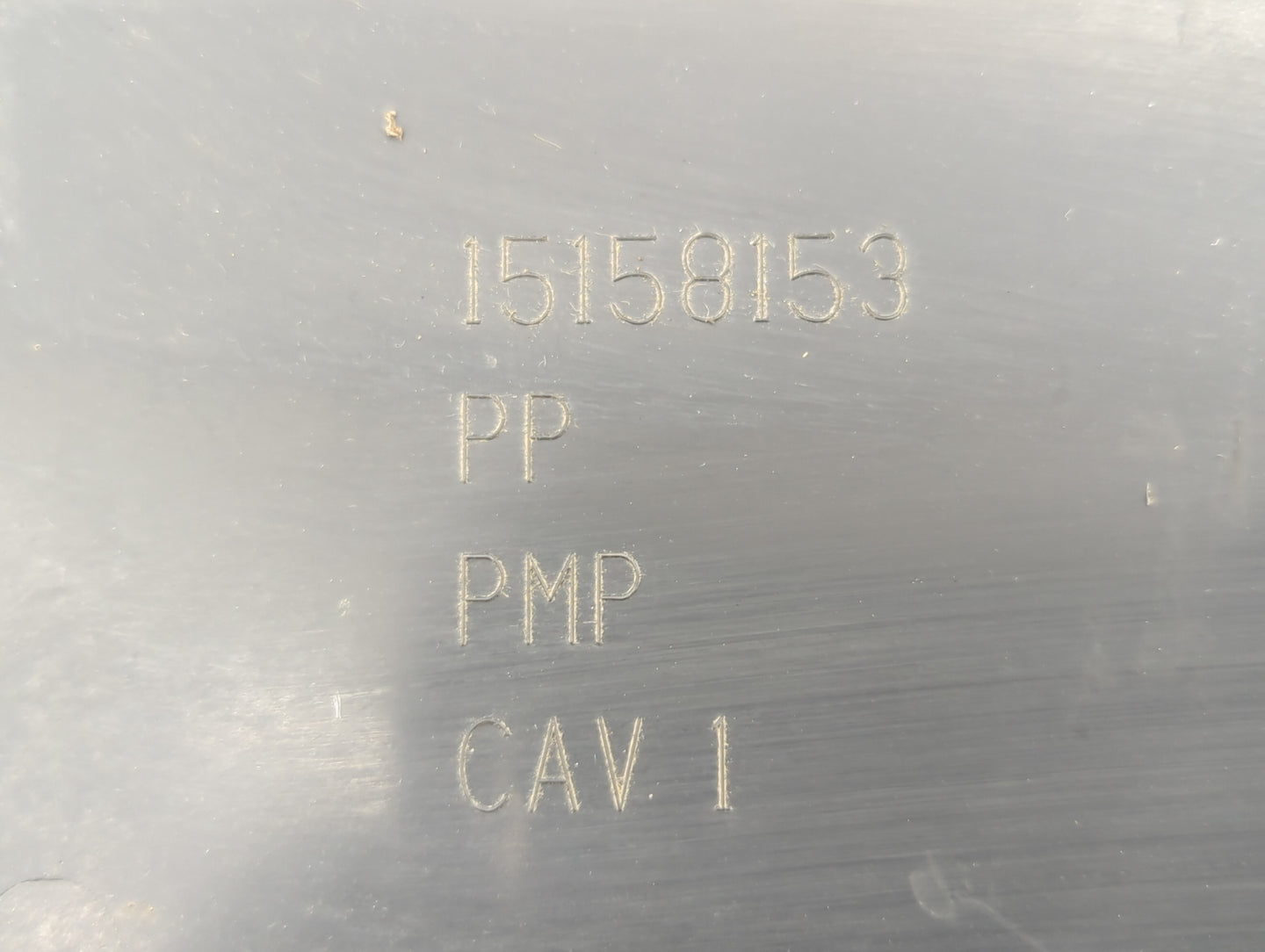2002 Gmc Envoy Passenger Glove Box Door Storage Compartment - Oemusedautoparts1.com