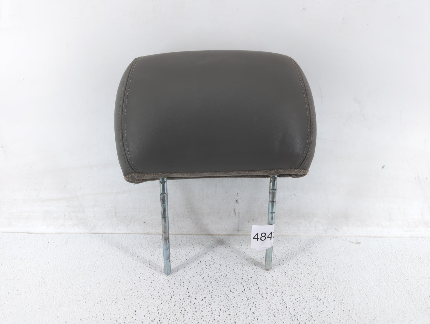 2002 Gmc Envoy Xl Headrest Head Rest Rear Seat Gray - Oemusedautoparts1.com