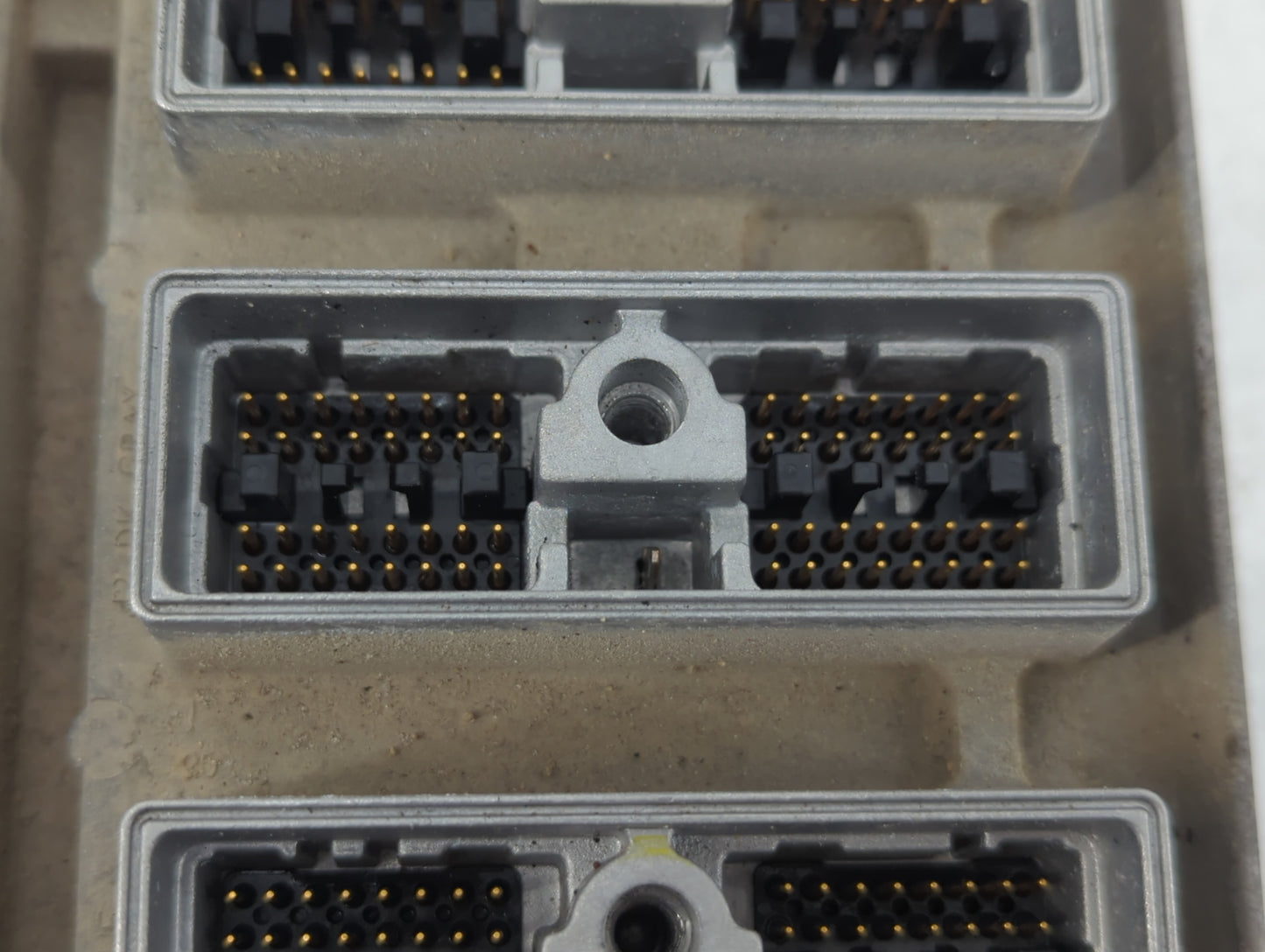 2002 Gmc Envoy Xl PCM Engine Control Computer ECU ECM PCU OEM P/N:16255240 12223160, 12576463 Fits OEM Used Auto Parts - Oem