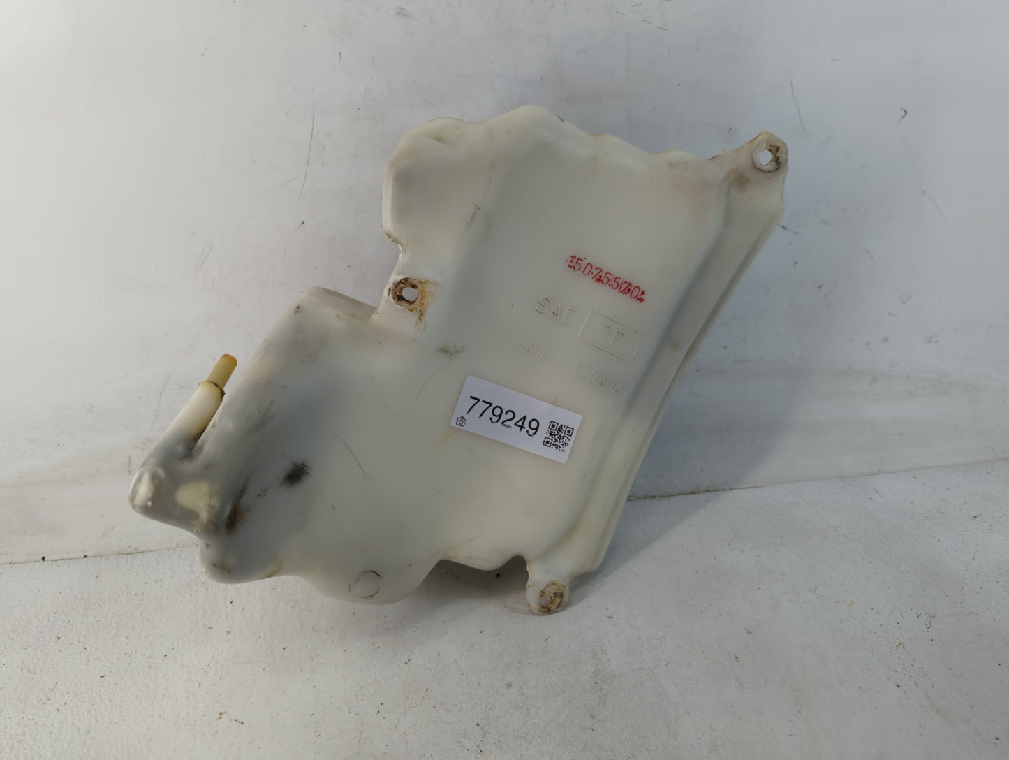 Gmc S10 Blazer Radiator Coolant Overflow Expansion Tank Bottle - Oemusedautoparts1.com