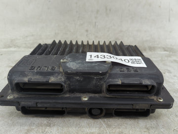 2001-2002 Gmc Savana 1500 PCM Engine Control Computer ECU ECM PCU OEM P/N:09360605 Fits Fits 2000 2001 2002 2003 OEM Used Au