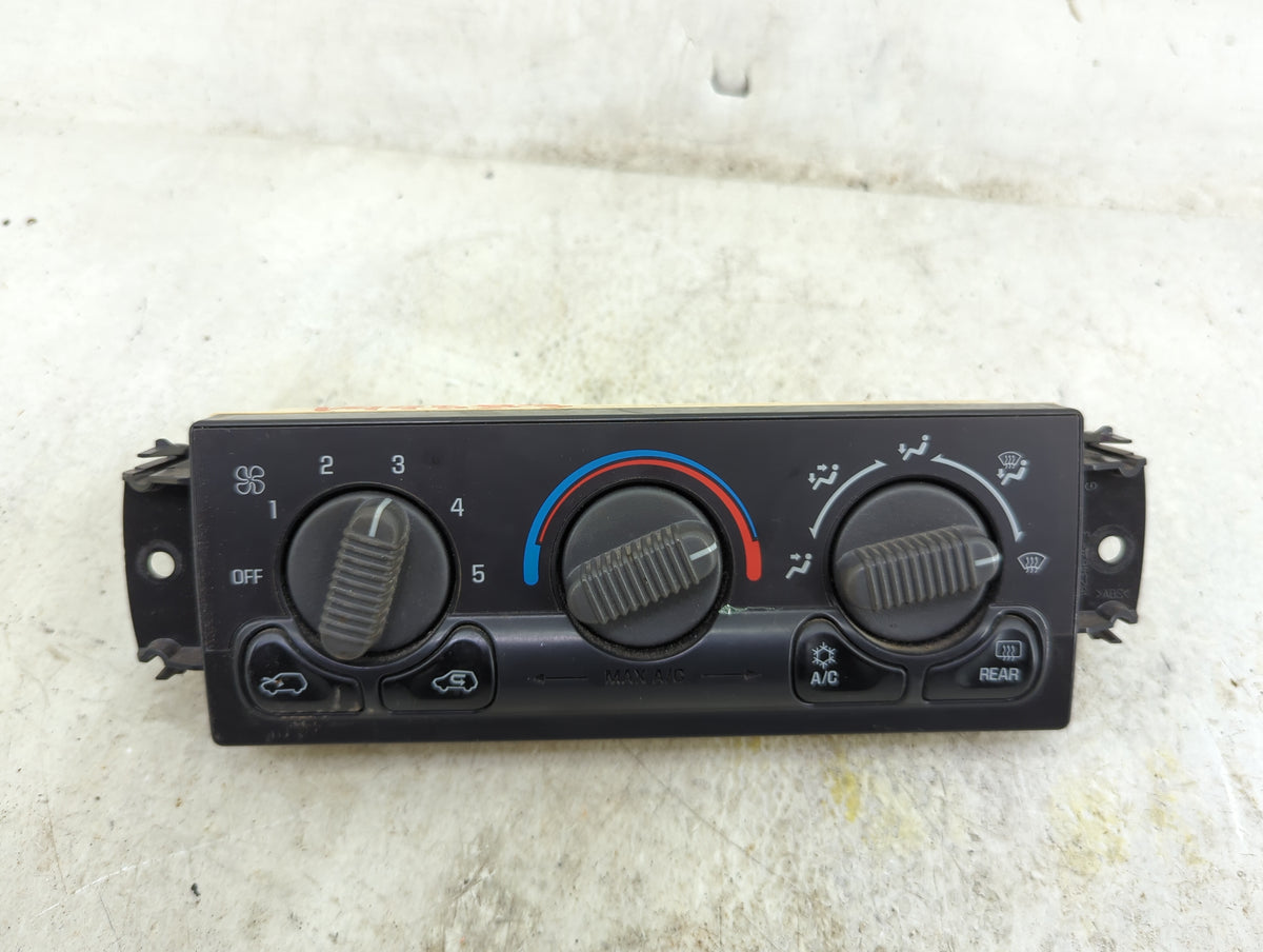 1999-2002 Gmc Sierra Climate Control Module Temperature AC/Heater Replacement P/N:15054698 Fits Fits 1999 2000 2001 2002 OEM