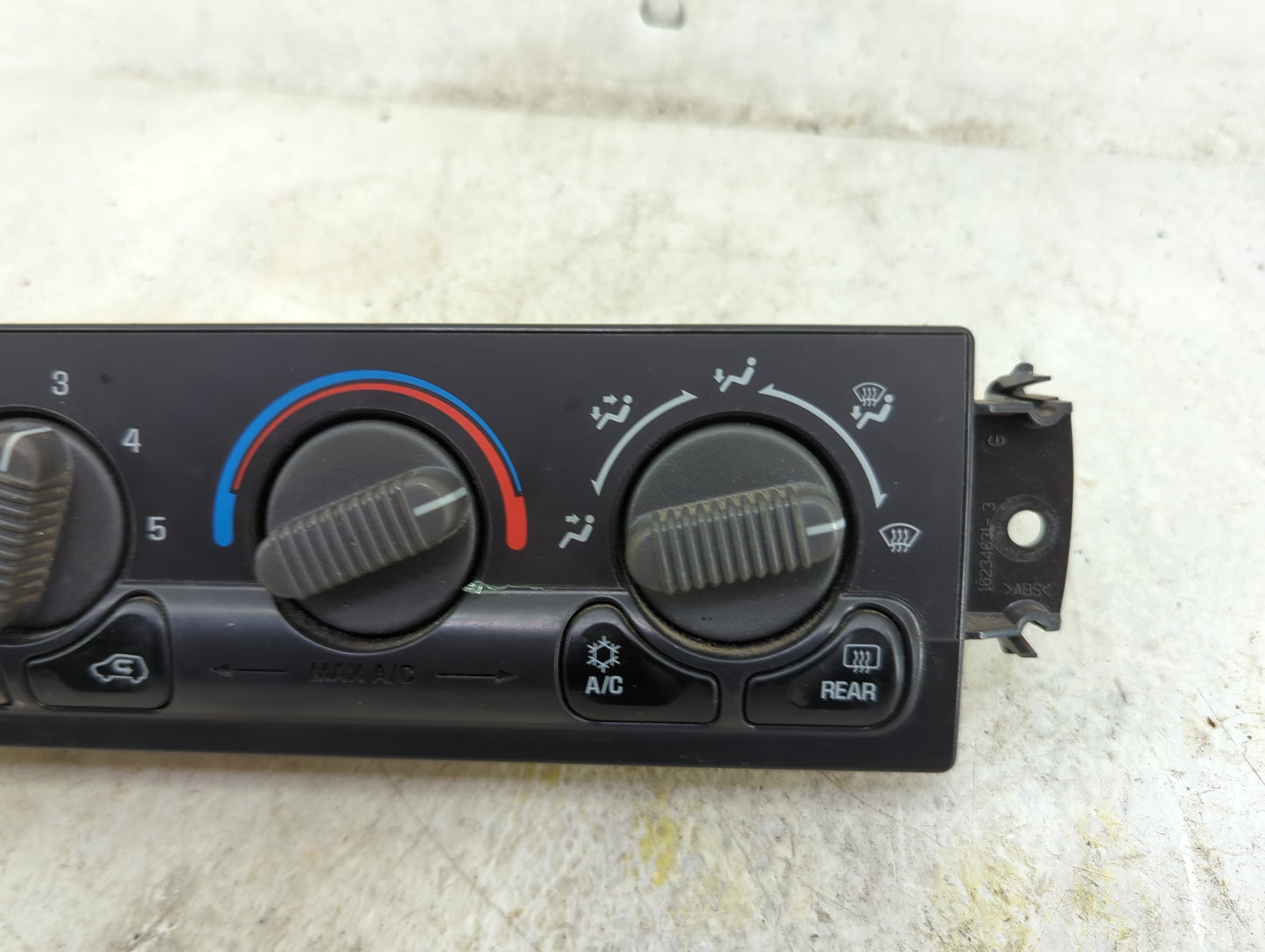 1999-2002 Gmc Sierra Climate Control Module Temperature AC/Heater Replacement P/N:15054698 Fits Fits 1999 2000 2001 2002 OEM