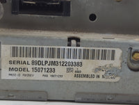 1999-2002 Gmc Sierra 1500 Radio AM FM Cd Player Receiver Replacement P/N:15071233 Fits OEM Used Auto Parts - Oemusedautopart