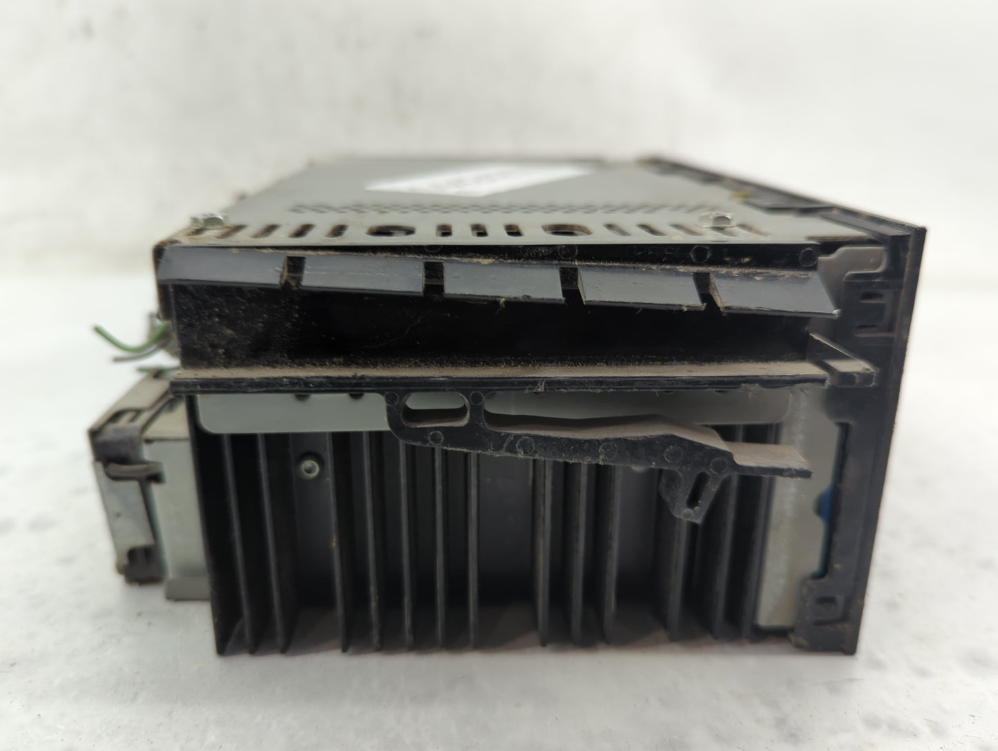 1999-2002 Gmc Sierra 1500 Radio AM FM Cd Player Receiver Replacement P/N:15071233 Fits OEM Used Auto Parts - Oemusedautopart