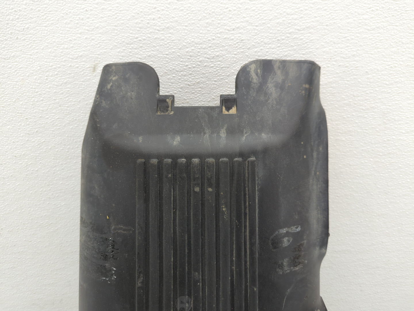 2002 Gmc Sierra 1500 Engine Cover - Oemusedautoparts1.com