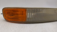 1999-2004 Gmc Sierra 2500 Passenger Right Oem Front Light Lamp - Oemusedautoparts1.com