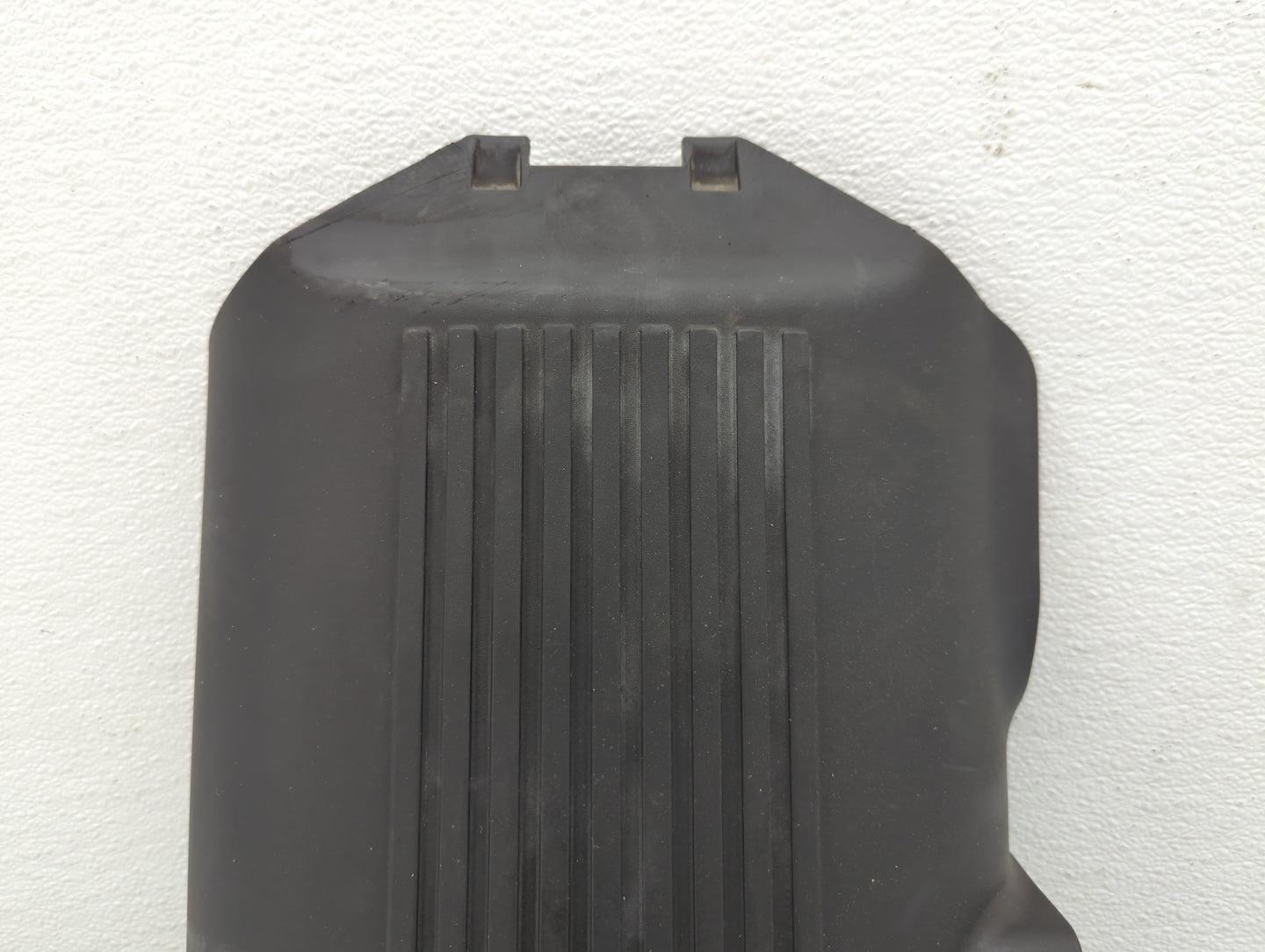 2002 Gmc Yukon Engine Cover - Oemusedautoparts1.com