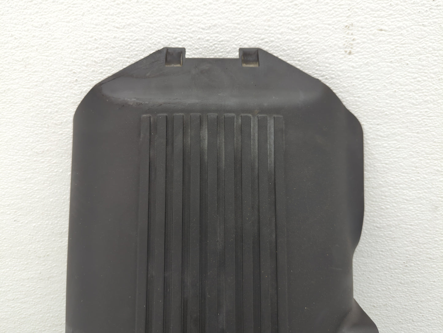 2002 Gmc Yukon Engine Cover - Oemusedautoparts1.com