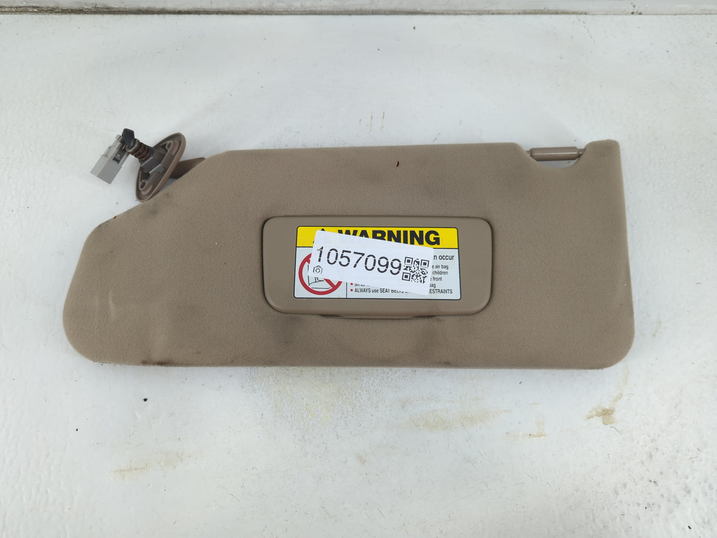 1998-2002 Honda Accord Sun Visor Shade Replacement Driver Left Mirror Fits Fits 1998 1999 2000 2001 2002 OEM Used Auto Parts