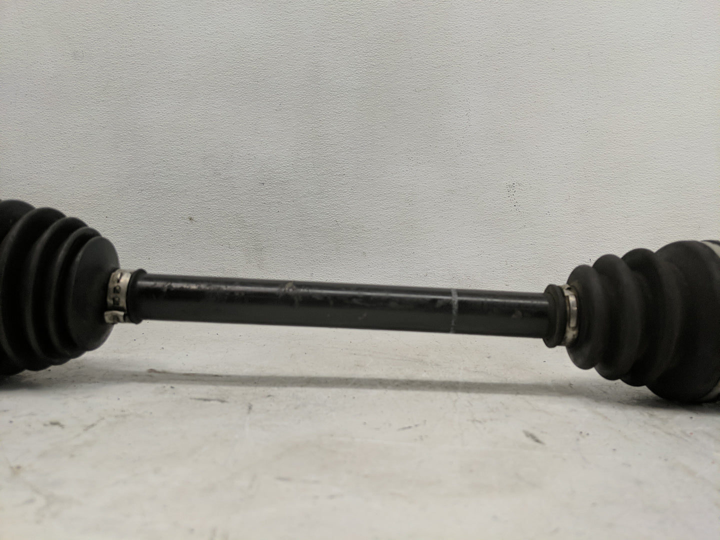 2000-2002 Honda Accord Axle Shaft Front Driver Cv C/v - Oemusedautoparts1.com