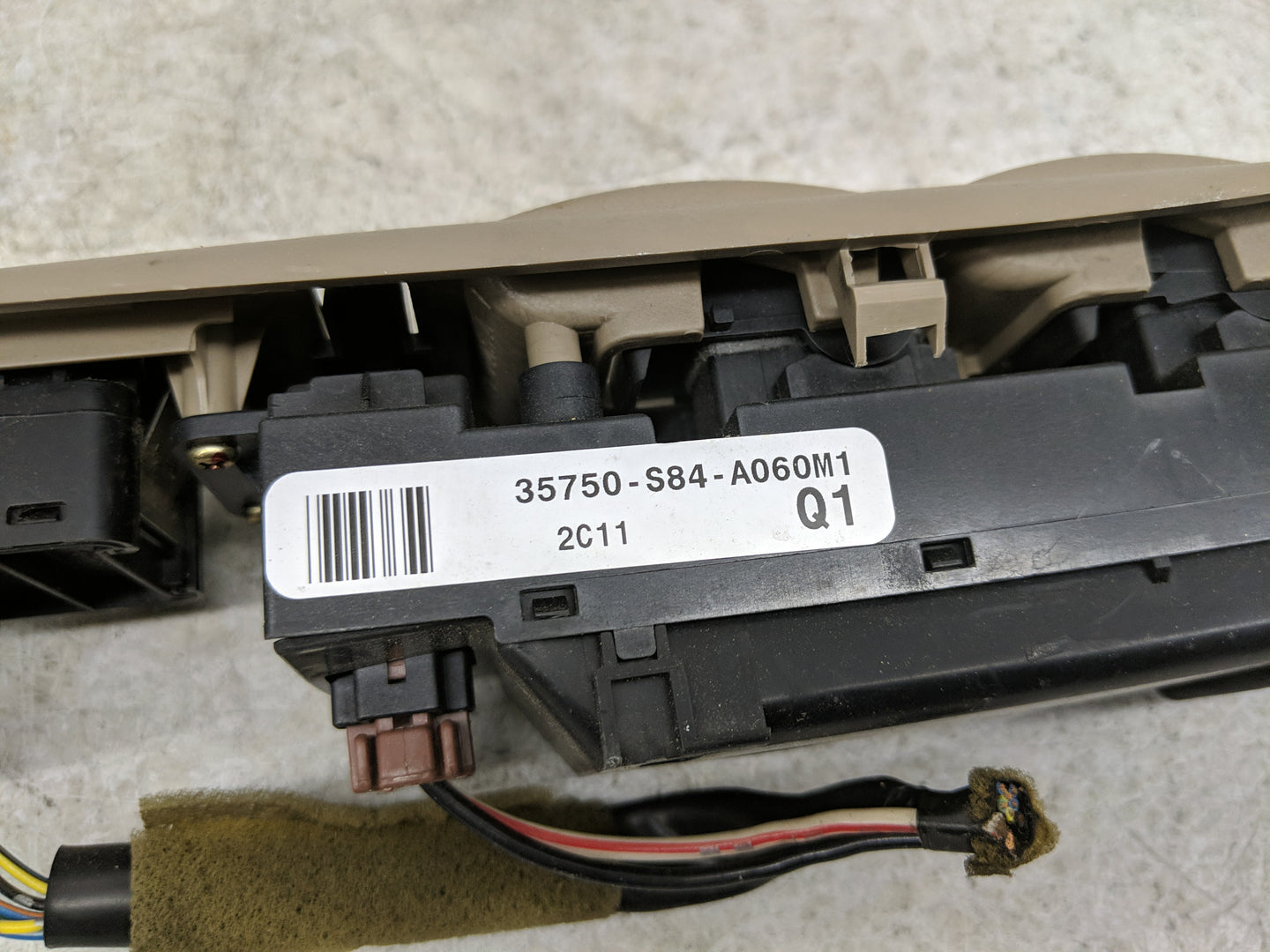 2001-2002 Honda Accord Master Power Window Switch Replacement Driver Side Left P/N:35750-S84-A060M1 Fits Fits 2001 2002 OEM 