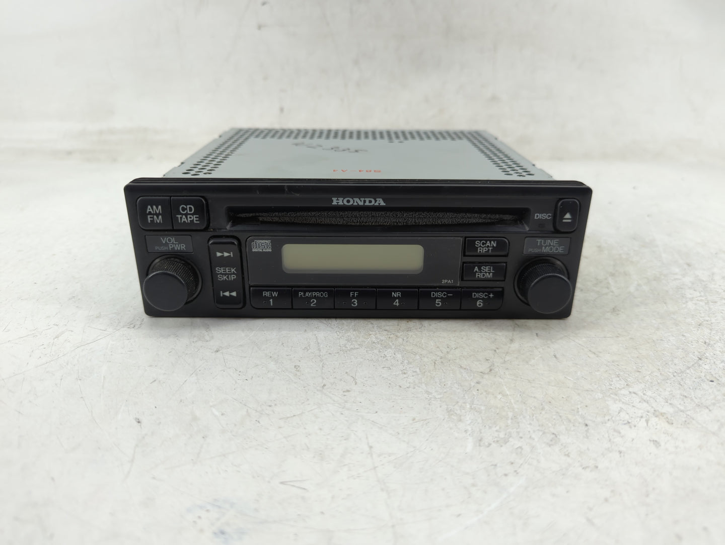 2001-2002 Honda Accord Radio AM FM Cd Player Receiver Replacement P/N:39100-S84-A410-M1 Fits Fits 2001 2002 OEM Used Auto Pa