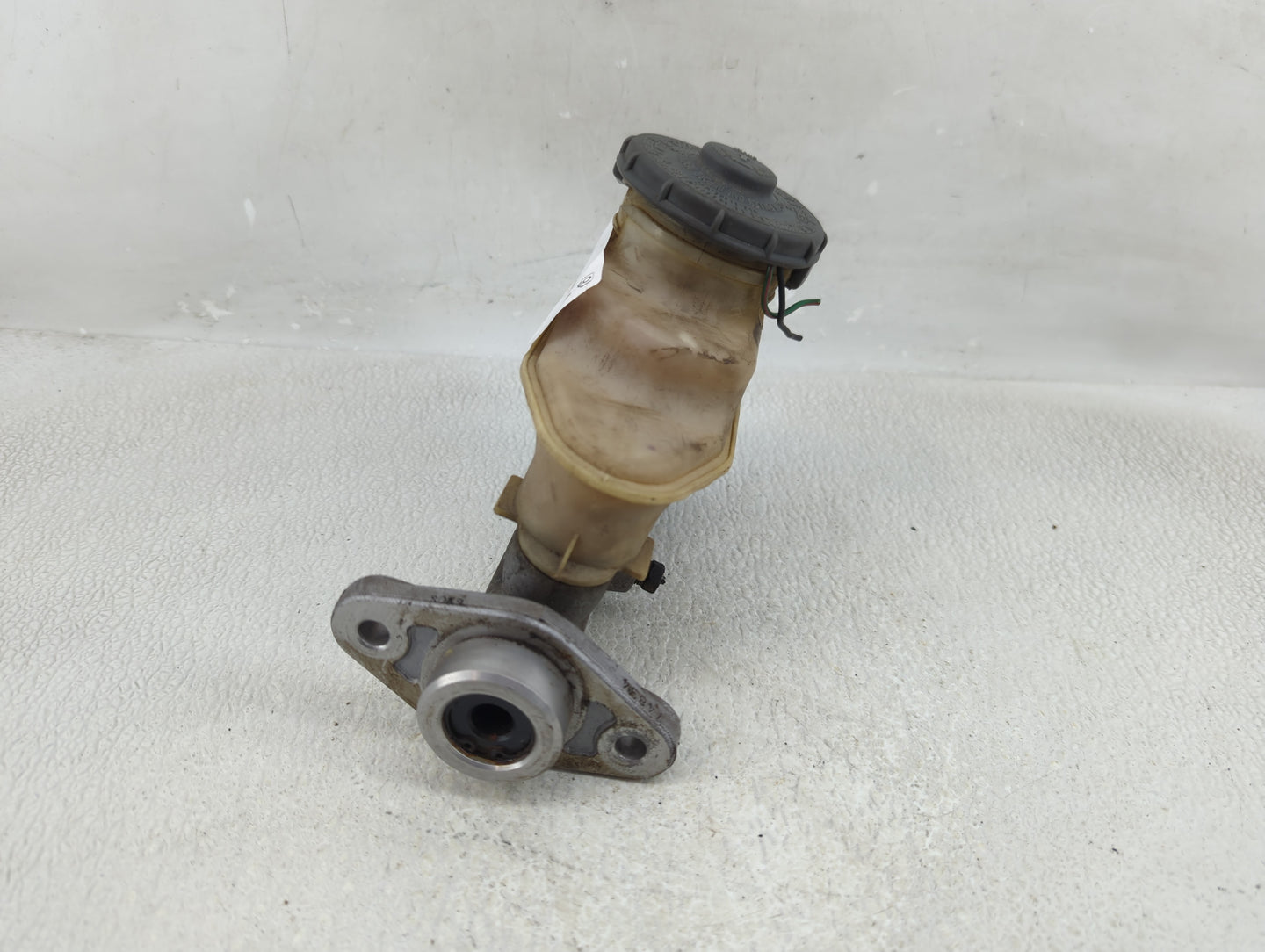 1998-2002 Honda Accord Brake Master Cylinder 1290563 - Oemusedautoparts1.com