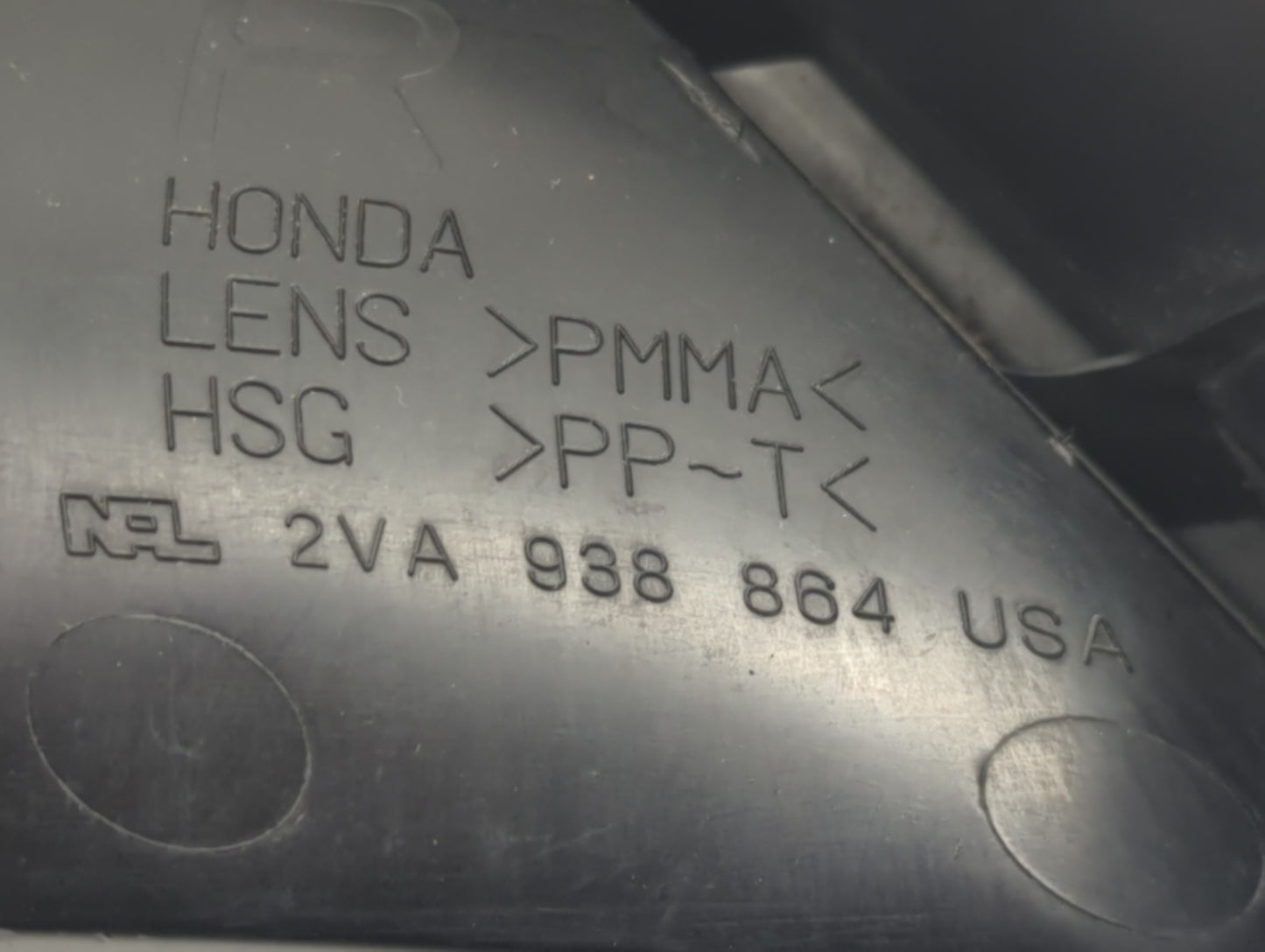 2002 Honda Accord Tail Light Assembly Passenger Right OEM P/N:2VA 938 864 Fits OEM Used Auto Parts - Oemusedautoparts1.com