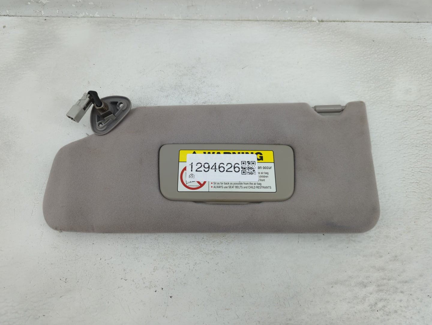 1998-2002 Honda Accord Sun Visor Shade Replacement Driver Left Mirror Fits Fits 1998 1999 2000 2001 2002 OEM Used Auto Parts